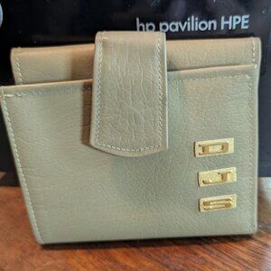 Cream Colored Note Pad/Wallet